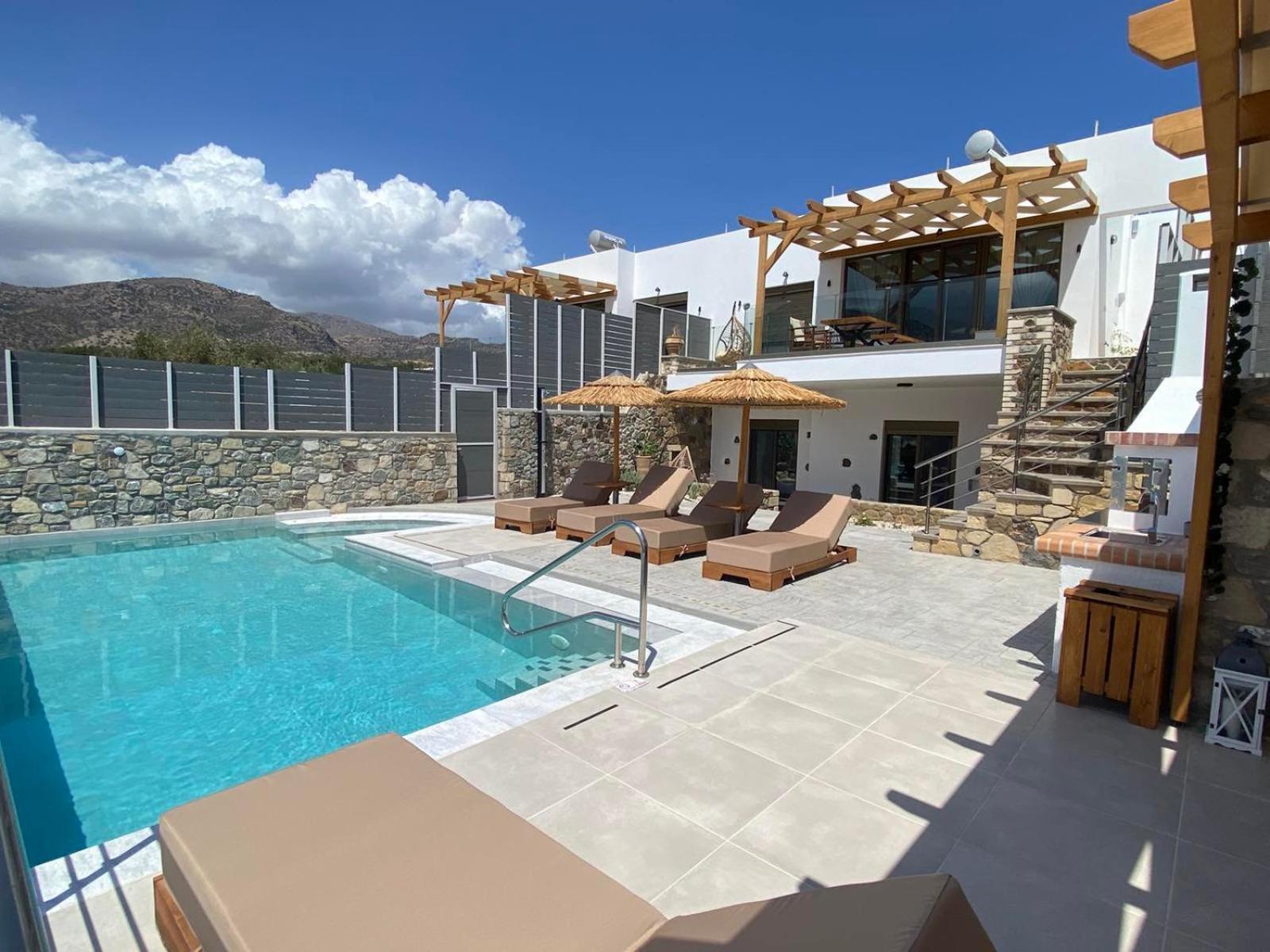 Mediterranean View Villa Makrýgialos المظهر الخارجي الصورة