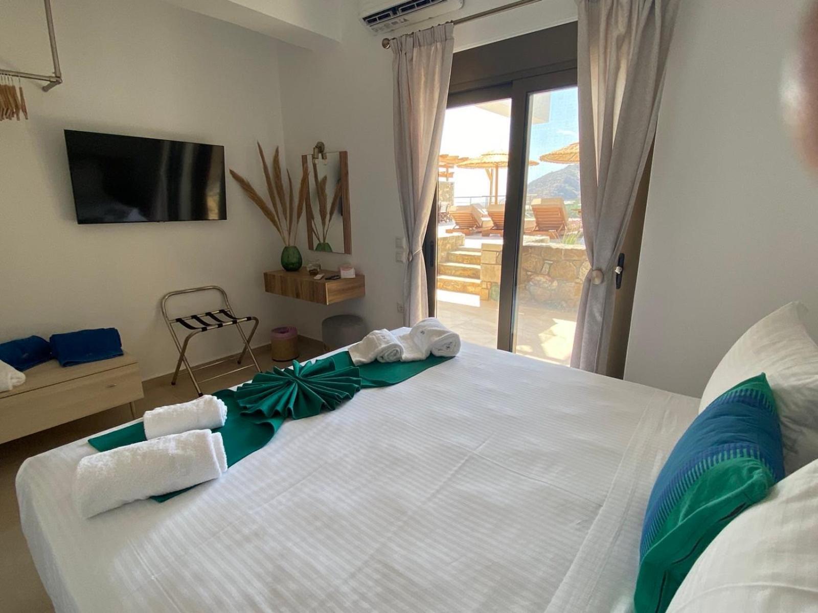 Mediterranean View Villa Makrýgialos المظهر الخارجي الصورة