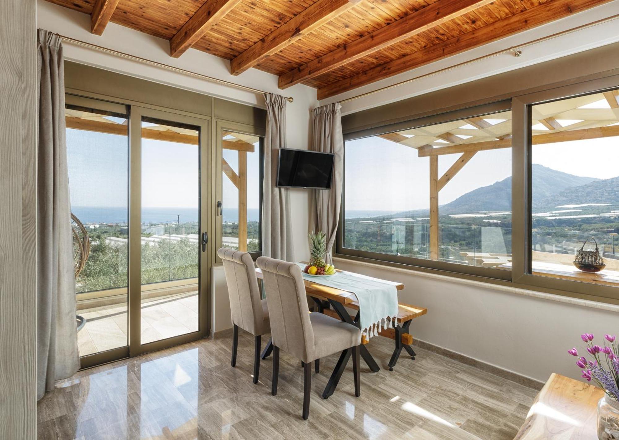 Mediterranean View Villa Makrýgialos المظهر الخارجي الصورة