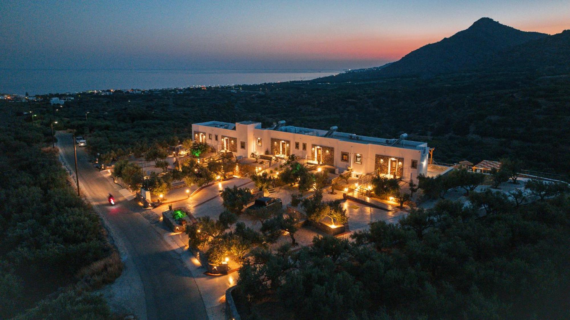 Mediterranean View Villa Makrýgialos المظهر الخارجي الصورة